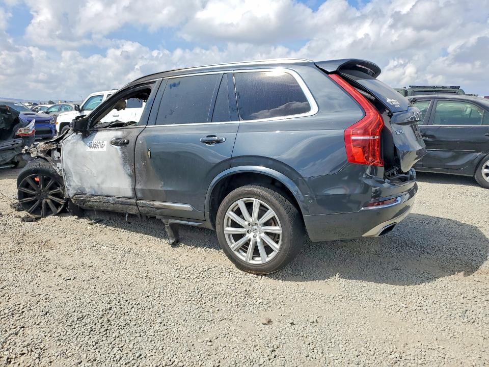 2016 Volvo Xc90 VIN YV4A22PL7G1032293 COPART salvage auction — ENGINE BURN, Ca - Non-Repairable Vehicle Cert, sold $225 on 2026-07-31 (photo 2)