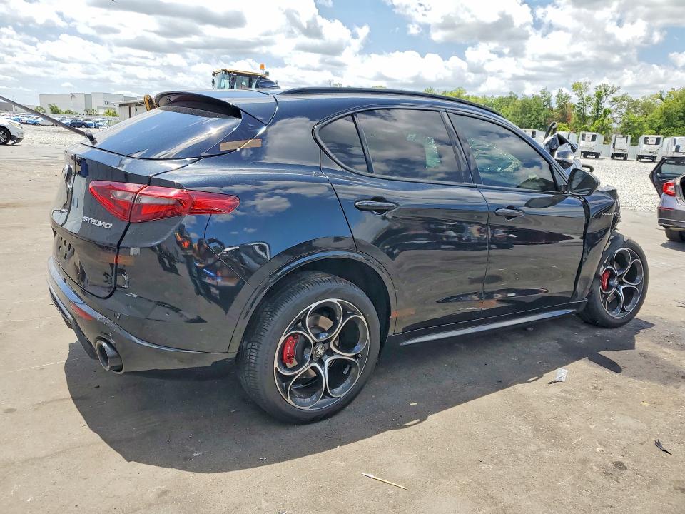 2022 Alfa romeo Stelvio VIN ZASPAKBN3N7D41463 COPART salvage auction — FRONT END, Fl - Certificate Of Destruction, sold $2,100 on 2026-08-19 (photo 3)