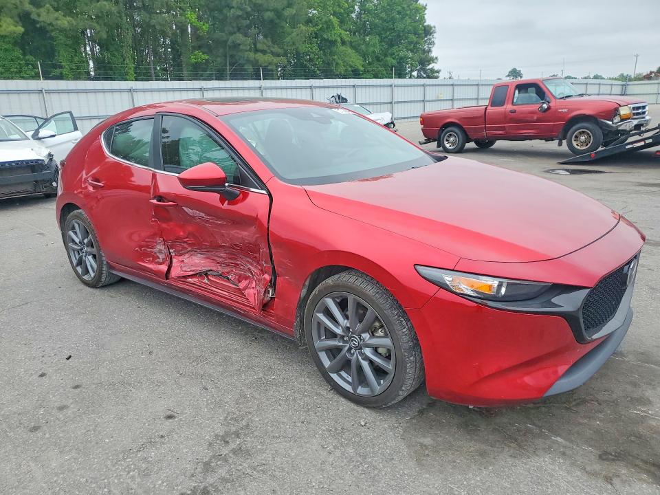 2021 Mazda 3 VIN JM1BPALL6M1401293 COPART salvage auction — SIDE, Nc - Salvage Certificate Of Title, sold $5,000 on 2026-07-14 (photo 4)
