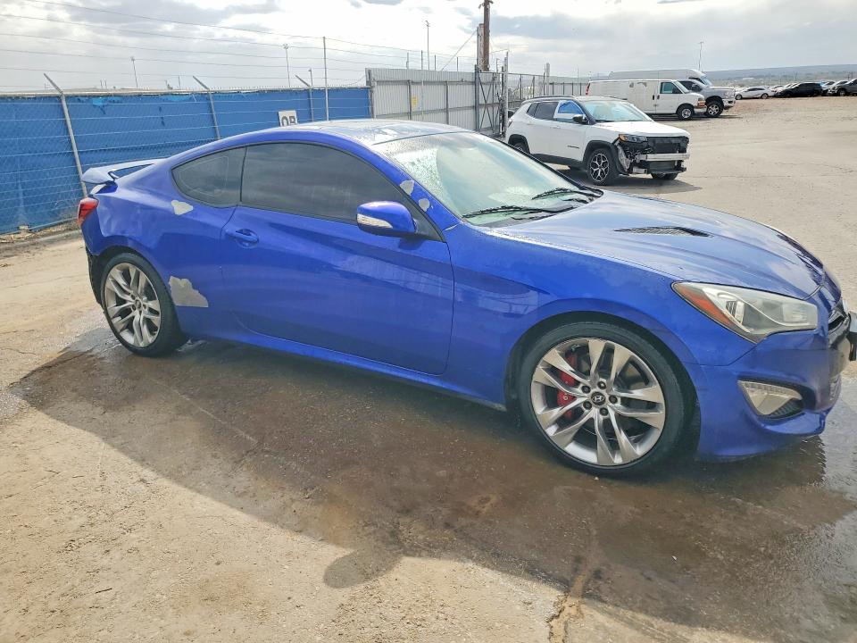 2013 Hyundai Genesis VIN KMHHU6KJ9DU101192 COPART salvage auction — REAR END, Tx - Salvage Vehicle Title, sold $400 on 2026-07-28 (photo 4)