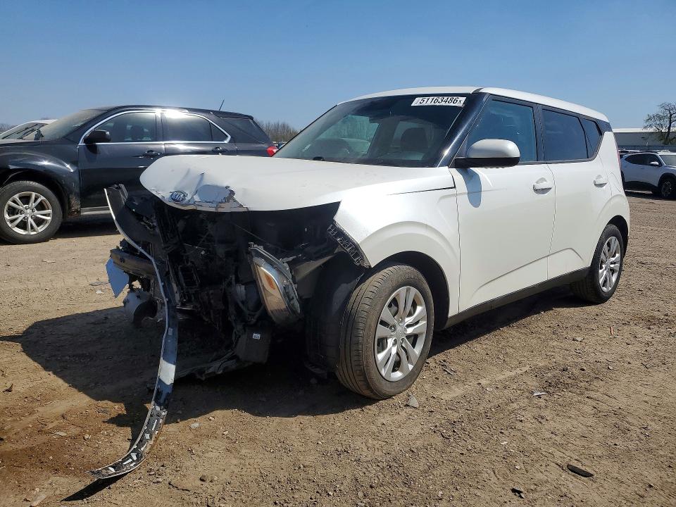 2020 Kia Soul VIN KNDJ23AU1L7715818 COPART salvage auction — FRONT END, MI - CERTIFICATE OF TITLE, sold $1,150 on 2026-07-11 (photo 1)