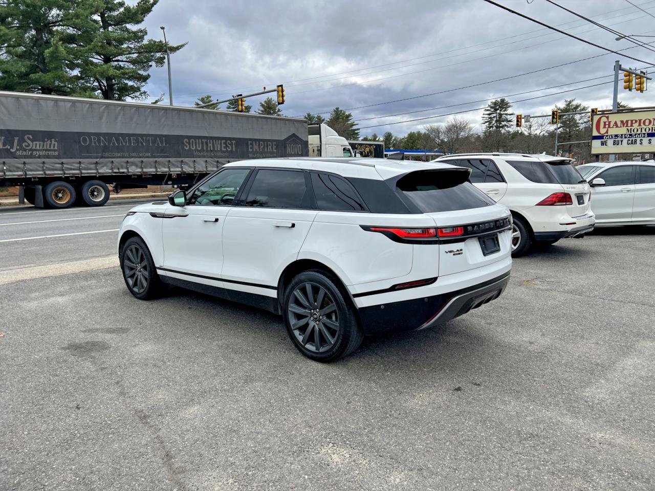 2018 Land Rover Range Rover Velar VIN SALYM2RX0JA720387 COPART salvage auction — Minor Dent/Scratches, LA - CERTIFICATE OF TITLE (P), sold $11,900 on 2026-07-01 (photo 3)