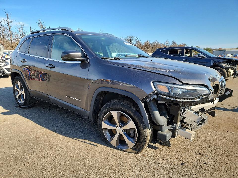 2019 Jeep Cherokee VIN 1C4PJMDX7KD491043 COPART salvage auction — FRONT END, Salvage Title, sold $3,000 on 2026-08-03 (photo 4)