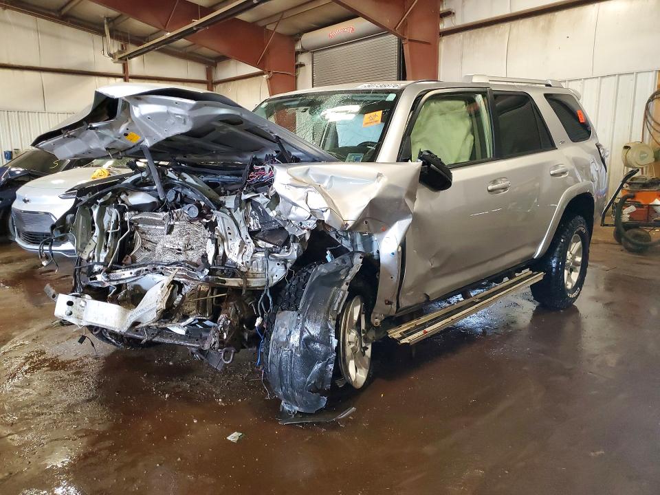 2014 Toyota 4runner VIN JTEBU5JR1E5195720 COPART salvage auction — FRONT END, Mi - Certificate Of Title, sold $3,050 on 2026-07-24 (photo 1)