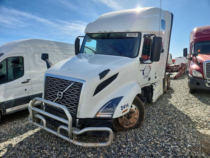2025 Volvo VIN 4V4NC9EH3SN668160 COPART salvage auction — SIDE, Co - Public - Salvage Title, sold $26,250 on 2026-07-09 (photo 2)