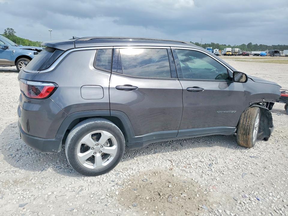 2021 Jeep Compass VIN 3C4NJCBBXMT535204 COPART salvage auction — FRONT END, Tx - Certificate Of Title, sold $1,250 on 2026-07-03 (photo 3)
