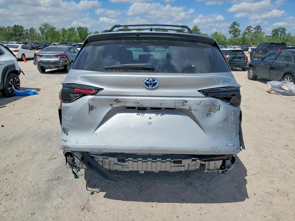 2025 Toyota Sienna VIN 5TDYRKECXSS241197 COPART salvage auction — FRONT END, Tx - Salvage Vehicle Title, sold $20,000 on 2026-07-28 (photo 6)