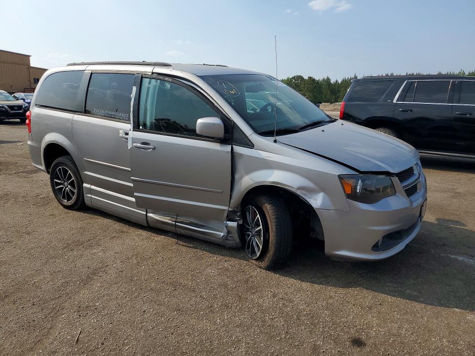 2017 Dodge Caravan VIN 2C4RDGEG8HR558092 COPART salvage auction — SIDE, Sc - Cert Of Title-Salvage, sold $7,000 on 2026-07-10 (photo 4)