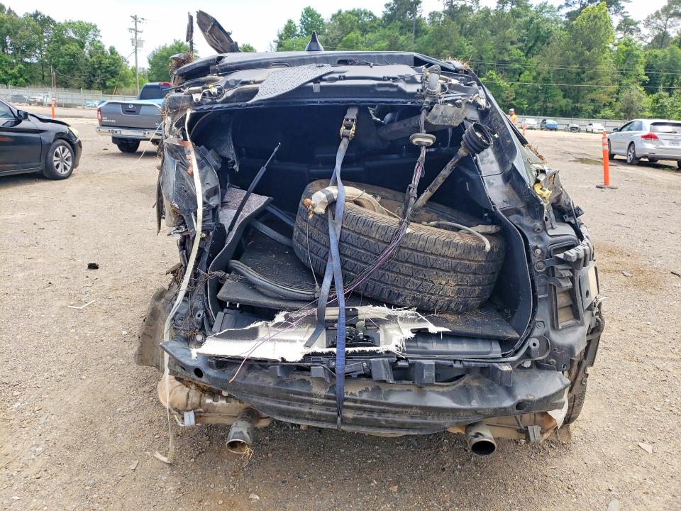 2018 Jaguar F-pace VIN SADCK2FX4JA272882 COPART salvage auction — ROLLOVER, Id - Salvage Certificate Of Title, sold $900 on 2026-07-14 (photo 6)