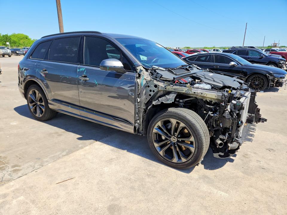 2025 Audi Q7 VIN WA1LVBF78SD005015 COPART salvage auction — Front End, TX - SALVAGE VEHICLE TITLE (P), sold $21,300 on 2026-05-04 (photo 4)