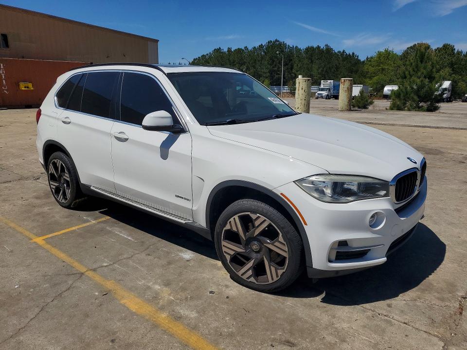 2016 BMW X5 VIN 5UXKR2C51G0R69154 COPART salvage auction — MINOR DENT/SCRATCHES, Sc - Certificate Of Title (P), sold $3,900 on 2026-07-24 (photo 4)