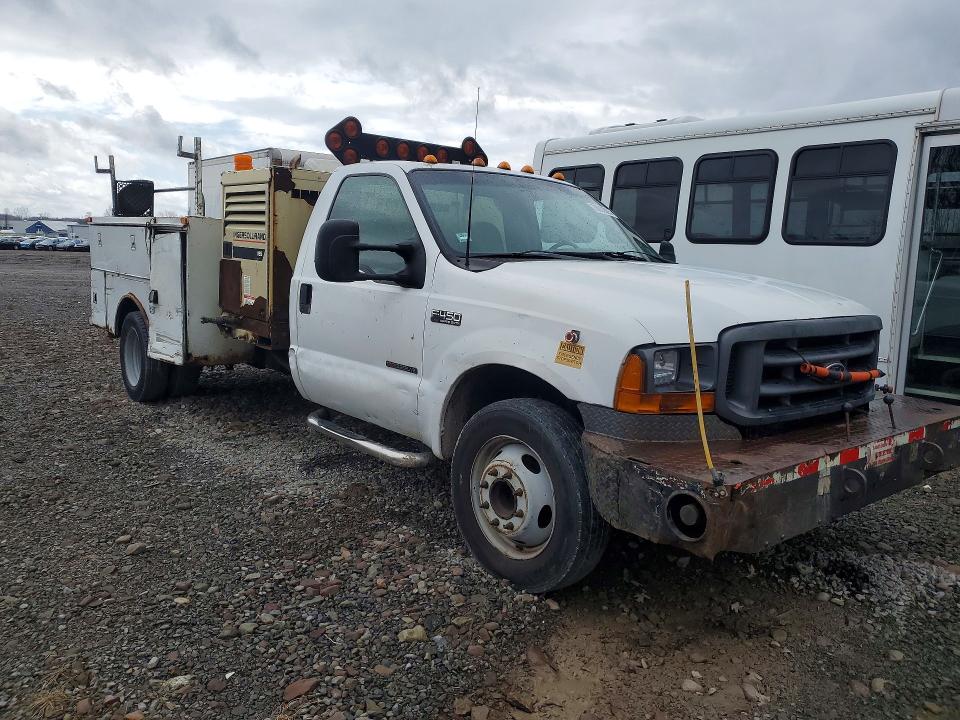 2000 Ford F-450 super duty VIN 1FDXF46F9YEE39661 COPART salvage auction — SIDE, Ny - Certificate Of Title, sold $1,950 on 2026-07-08 (photo 4)