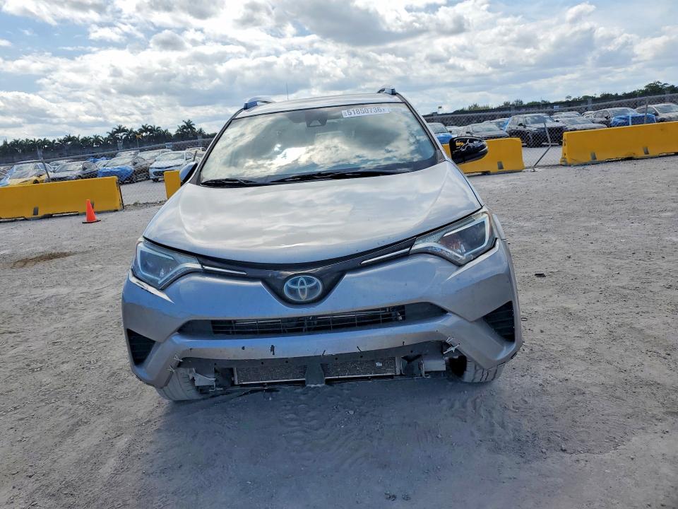 2018 Toyota Rav 4 VIN JTMRJREV5JD213856 COPART salvage auction — MINOR DENT/SCRATCHES, Fl - Certificate Of Title (P), sold $5,900 on 2026-07-29 (photo 5)