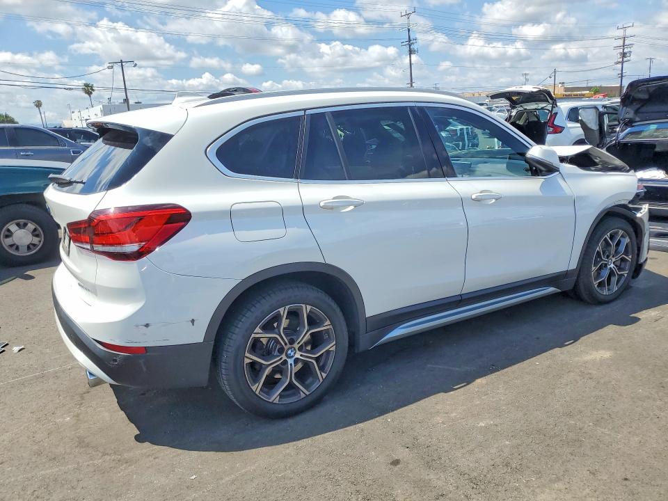 2021 BMW X1 VIN WBXJG7C00M5S68823 COPART salvage auction — FRONT END, Salvage Title, sold $2,900 on 2026-07-20 (photo 3)
