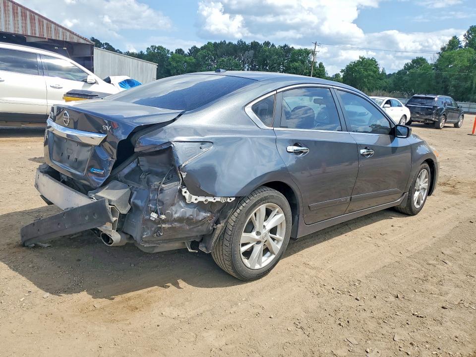 2013 Nissan Altima VIN 1N4AL3AP5DN548728 COPART salvage auction — REAR END, ID - SALVAGE CERTIFICATE OF TITLE, sold $450 on 2026-07-02 (photo 3)