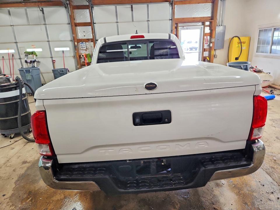 2017 Toyota Tacoma VIN 5TFRX5GN0HX092375 COPART salvage auction — FRONT END, IL - CERTIFICATE OF TITLE, sold $4,450 on 2026-07-09 (photo 6)