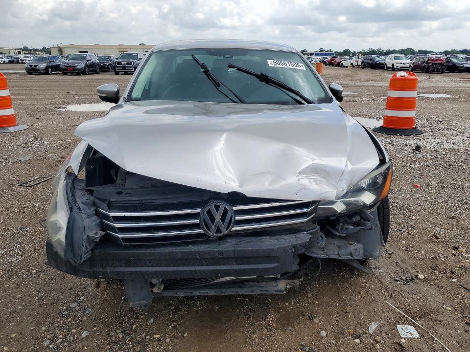 2014 Volkswagen Passat VIN 1VWAT7A33EC072908 COPART salvage auction — FRONT END, TX - SALVAGE VEHICLE TITLE, sold $650 on 2026-07-02 (photo 5)
