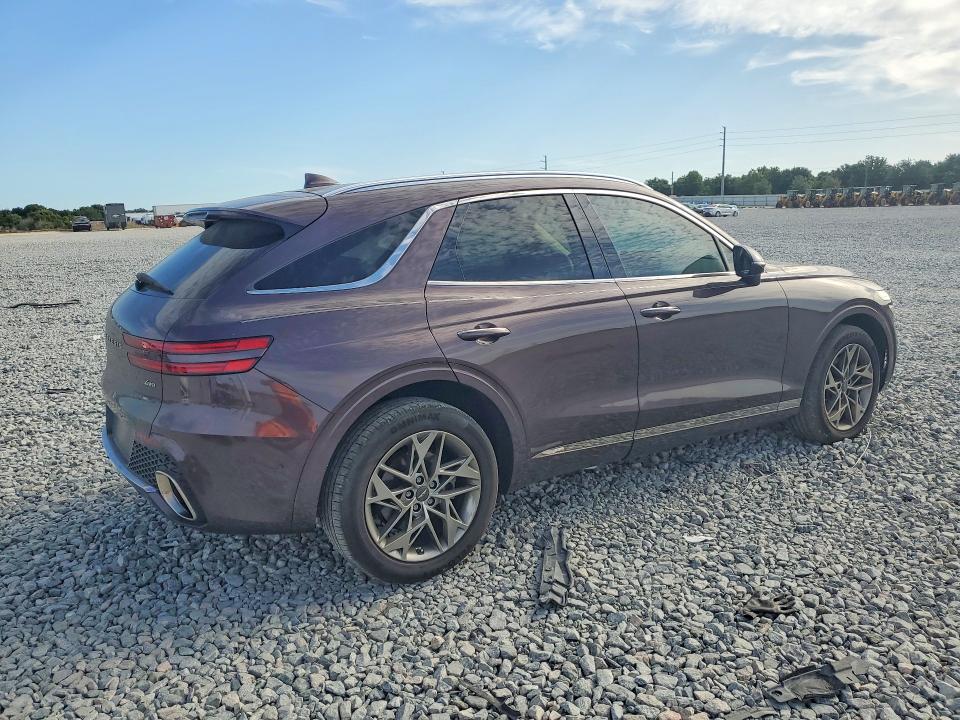 2022 Genesis Gv70 VIN KMUMADTBXNU023043 COPART salvage auction — SIDE, Salvage Title, sold $13,000 on 2026-07-17 (photo 3)