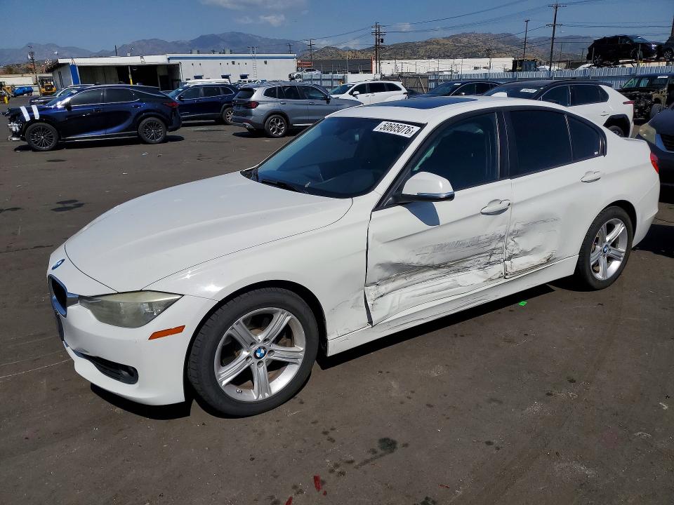2015 BMW 3er VIN WBA3C1C54FK119357 COPART salvage auction — SIDE, Salvage Title, sold $1,600 on 2026-07-15 (photo 1)