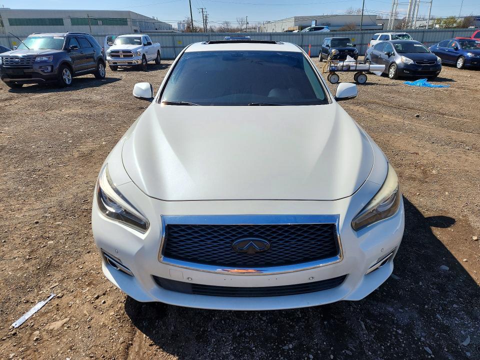 2016 Infiniti Q50 VIN JN1EV7AR5GM346628 COPART salvage auction — VANDALISM, IL - SALVAGE CERTIFICATE, sold $7,200 on 2026-07-29 (photo 5)