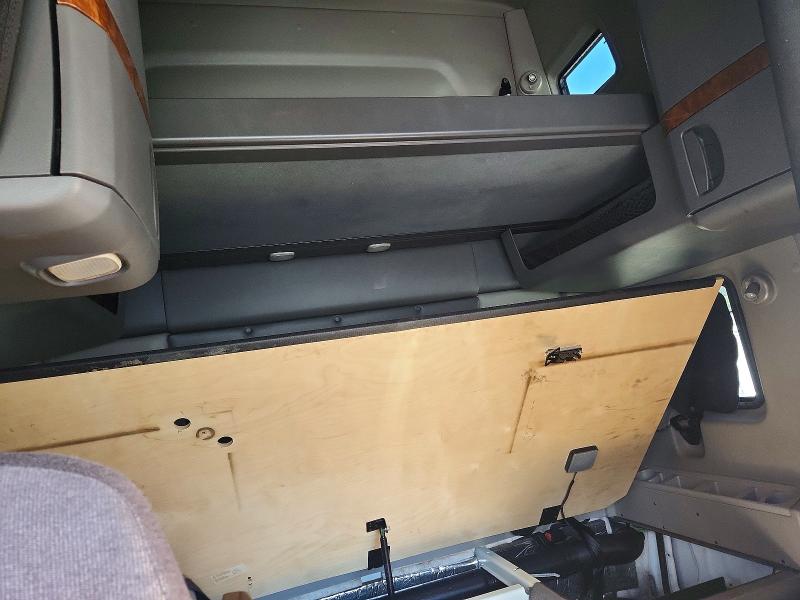 2019 International VIN 3HSDZAPR6KN743880 COPART salvage auction — WATER/FLOOD, WA - BILL OF SALE, sold $9,200 on 2026-07-09 (photo 9)