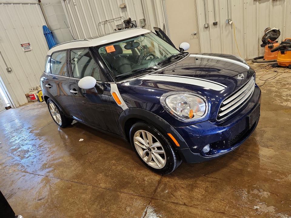 2011 Mini Cooper VIN WMWZB3C57BWM01245 COPART salvage auction — WATER/FLOOD, WI - JUNKED VEHICLE BILL OF SALE, sold $250 on 2026-07-13 (photo 4)
