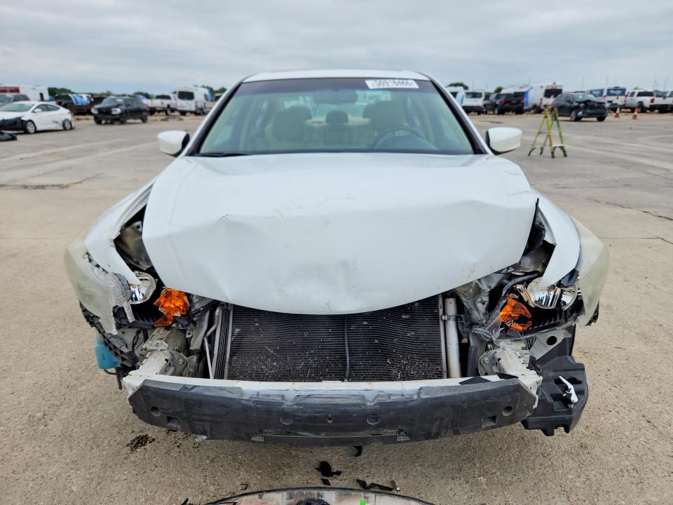 2011 Honda Accord VIN 1HGCP2F89BA105295 COPART salvage auction — FRONT END, Tx - Certificate Of Title, sold $1,800 on 2026-07-02 (photo 5)