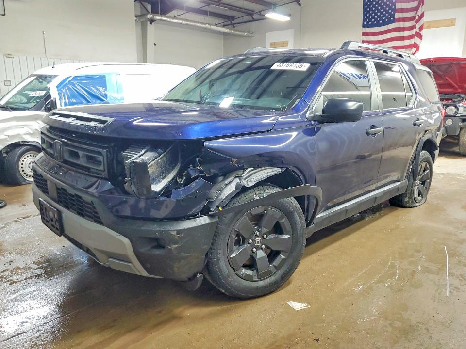2026 Honda Passport VIN 5FNYF9H36TB025611 COPART salvage auction — FRONT END, Il - Salvage Certificate, sold $14,800 on 2026-07-21 (photo 1)