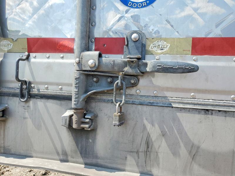 2015 Utility trailer VIN 1UYVS2532FU388110 COPART salvage auction — FRAME DAMAGE, TX - SALVAGE VEHICLE TITLE, sold $850 on 2026-07-09 (photo 6)