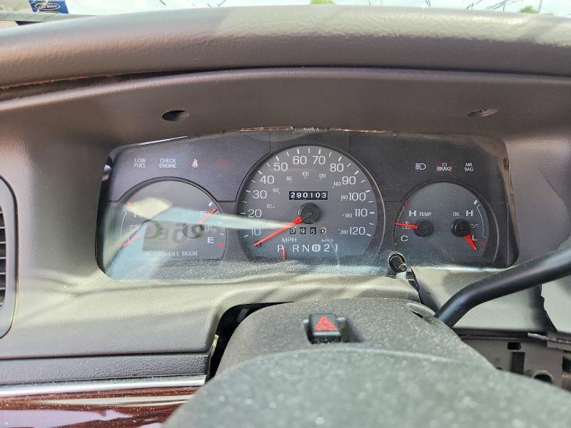 2003 Mercury Grand marquis VIN 2MEFM75WX3X704439 COPART salvage auction — FRONT END, Tx - Salvage Vehicle Title, sold $425 on 2026-07-08 (photo 9)