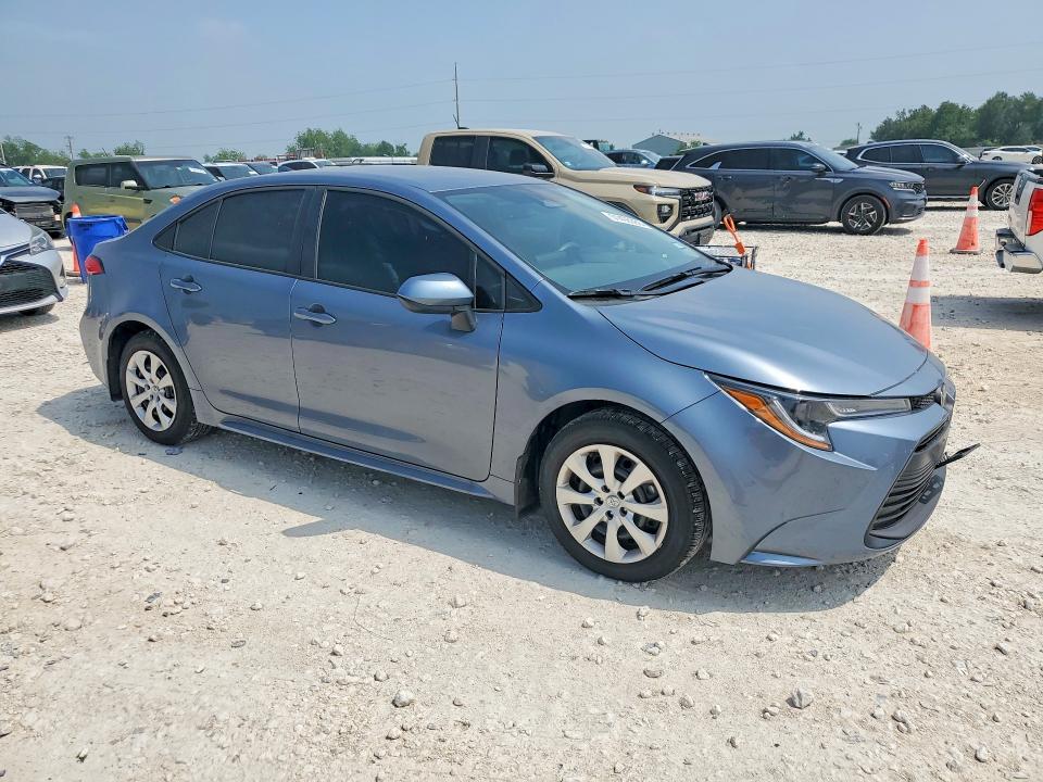 2026 Toyota Corolla VIN 5YFB4MDE9TP393078 COPART salvage auction — SIDE, Tx - Salvage Vehicle Title, sold $9,500 on 2026-07-06 (photo 4)