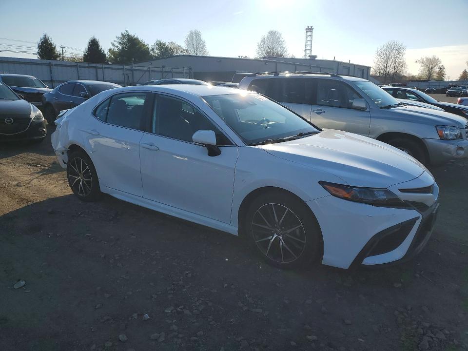 2022 Toyota Camry VIN 4T1G31AK0NU579966 COPART salvage auction — REAR END, Md - Cert Of Salvage > 75% Damage, sold $13,200 on 2026-07-06 (photo 4)