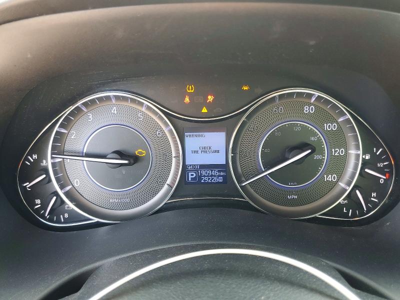 2017 Infiniti Qx80 VIN JN8AZ2NFXH9645284 COPART salvage auction — NORMAL WEAR, Tx - Certificate Of Title, sold $2,000 on 2026-07-24 (photo 9)