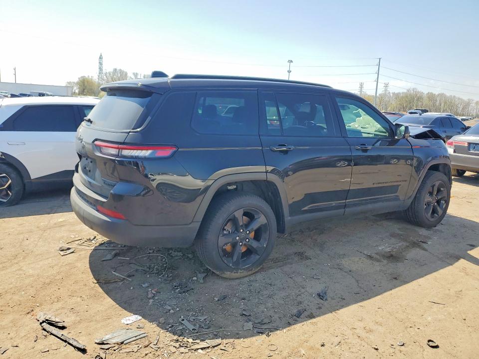2025 Jeep Cherokee VIN 1C4RJKBGXS8716693 COPART salvage auction — FRONT END, Mi - Certificate Of Title, sold $9,400 on 2026-07-28 (photo 3)