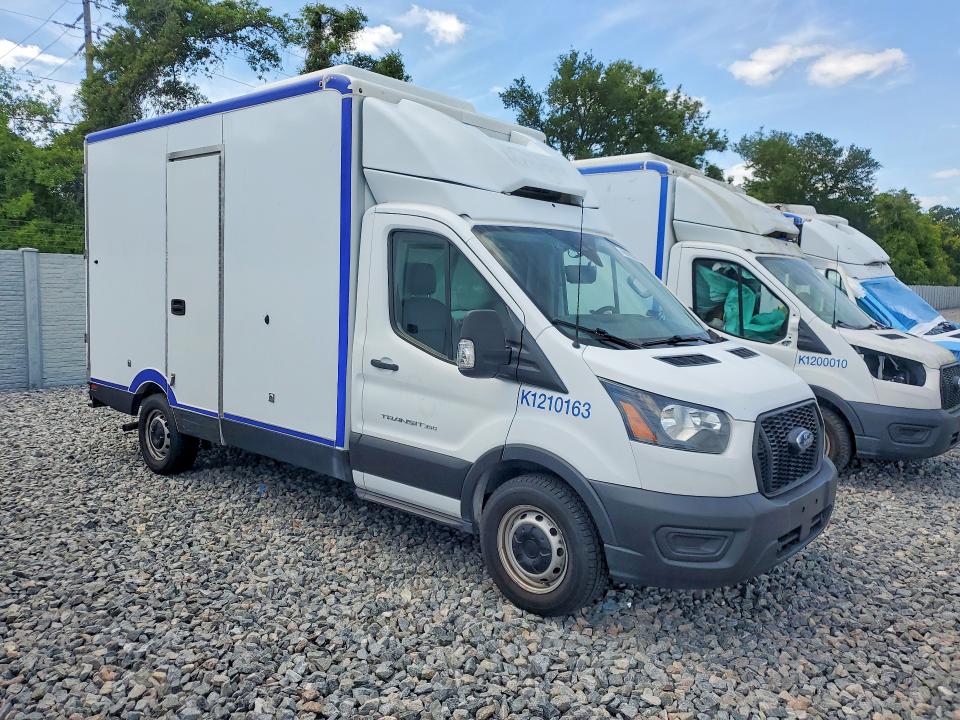 2021 Ford Transit VIN 1FDBW5Z8XMKA84301 COPART salvage auction — MINOR DENT/SCRATCHES, Fl - Certificate Of Title, sold $7,500 on 2026-07-29 (photo 4)