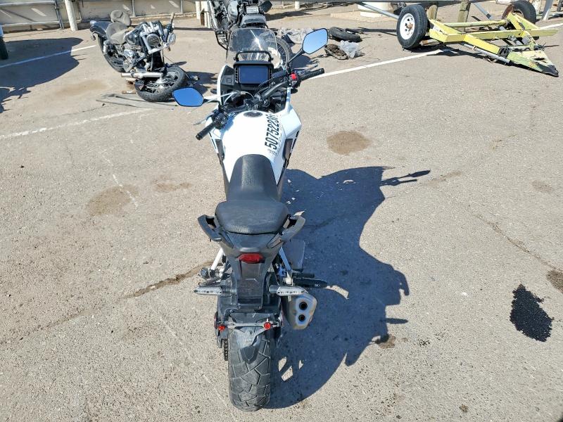 2025 Honda Cb VIN MLHPC7254S5100175 COPART salvage auction — SIDE, Id - Salvage Certificate Of Title, sold $1,450 on 2026-07-02 (photo 6)