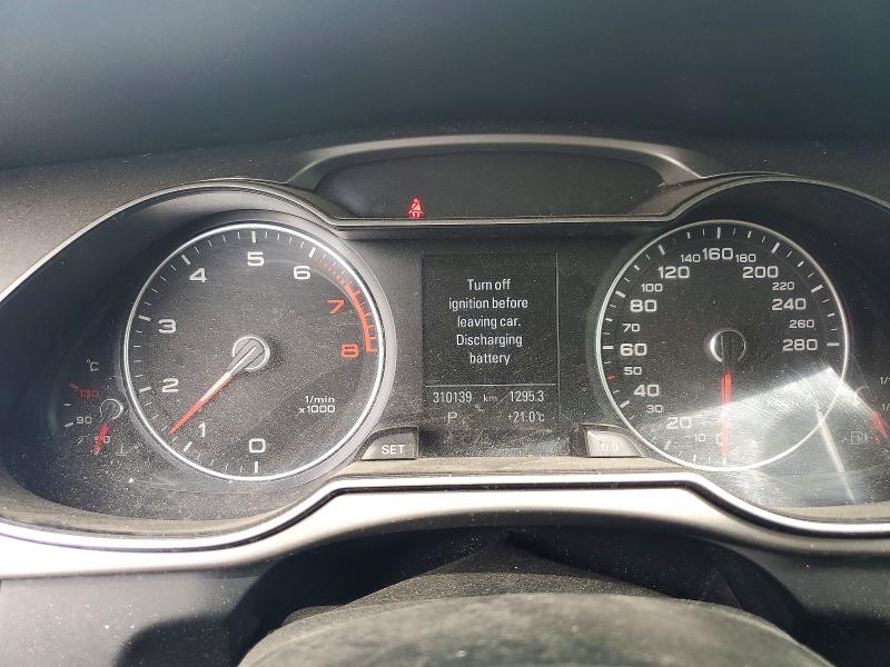 2013 Audi A4 VIN WAUFFCFL5DN044240 COPART salvage auction — REAR END, ON, sold $350 on 2026-07-14 (photo 9)