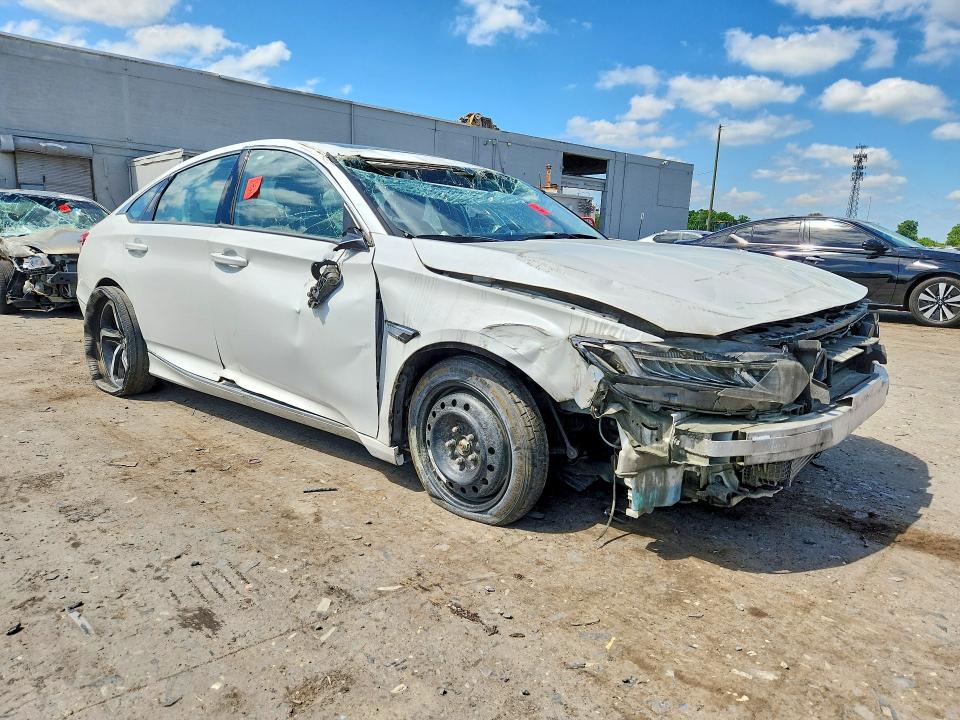 2018 Honda Accord VIN 1HGCV1F56JA042175 COPART salvage auction — FRONT END, Va - Certificate Of Title, sold $4,300 on 2026-07-21 (photo 4)