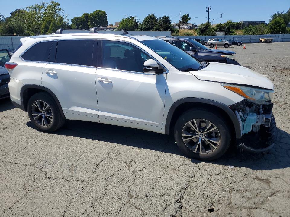 2016 Toyota Highlander VIN 5TDKKRFH3GS163656 COPART salvage auction — FRONT END, Ca - Salvage Certificate, sold $5,800 on 2026-07-06 (photo 4)