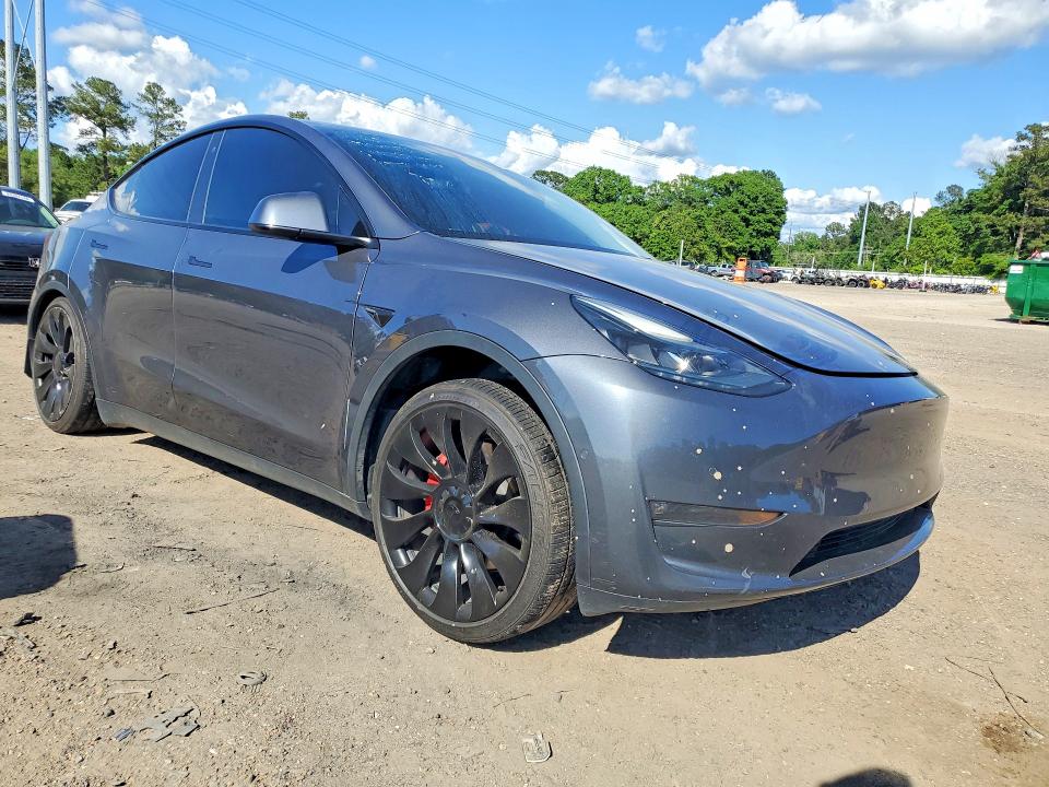 2022 Tesla Model y VIN 7SAYGDEF7NF533171 COPART salvage auction — REAR END, Tx - Salvage Vehicle Title, sold $9,000 on 2026-07-02 (photo 4)