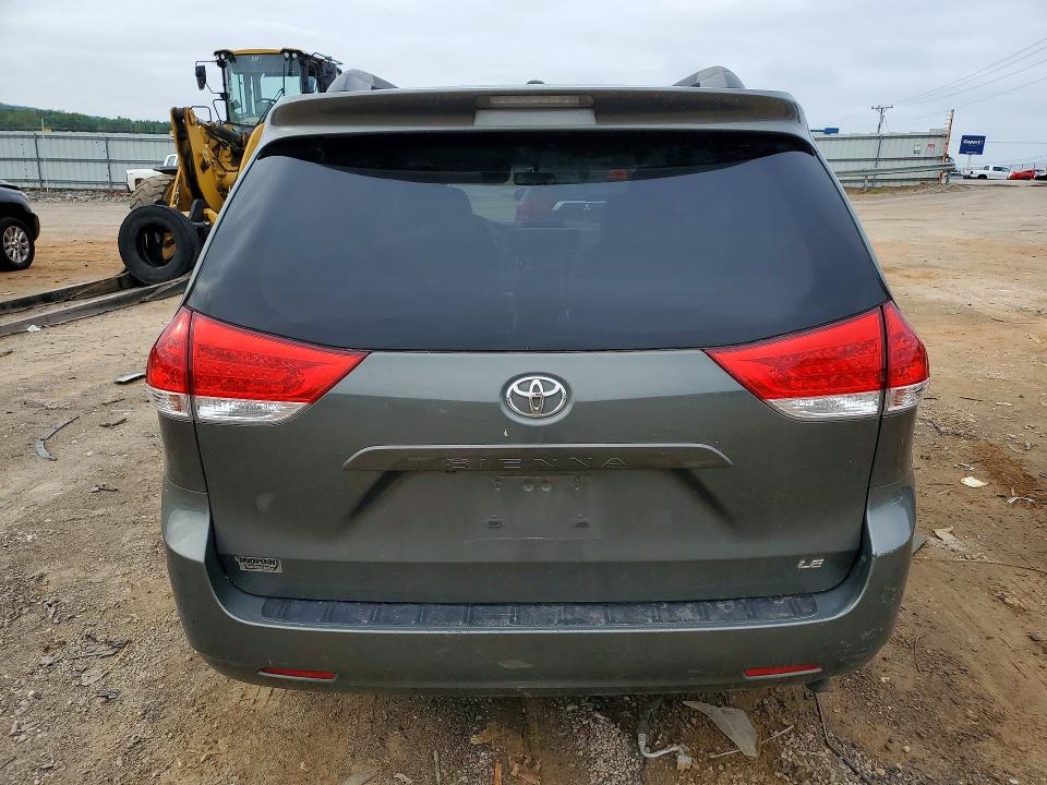 2014 Toyota Sienna VIN 5TDKK3DC2ES476330 COPART salvage auction — SIDE, Va - Cert Of Title - Salvage, sold $2,400 on 2026-07-06 (photo 6)