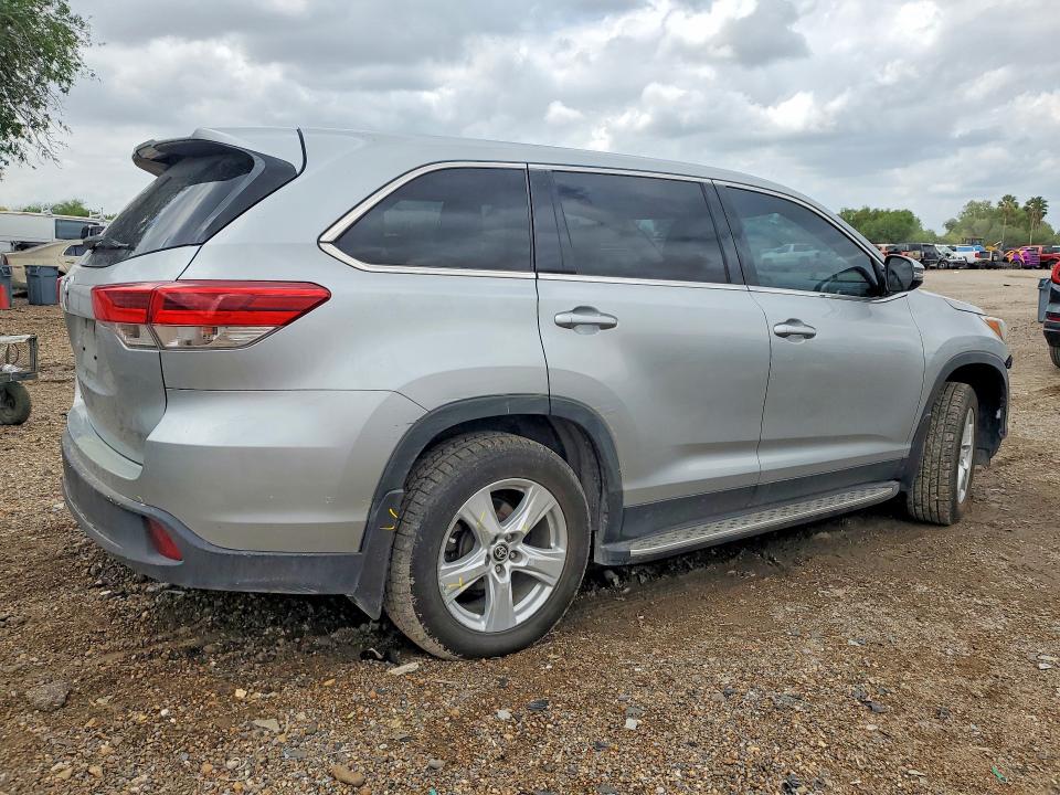 2019 Toyota Highlander VIN 5TDZZRFH8KS338616 COPART salvage auction — FRONT END, Tx - Salvage Vehicle Title, sold $6,200 on 2026-07-15 (photo 3)