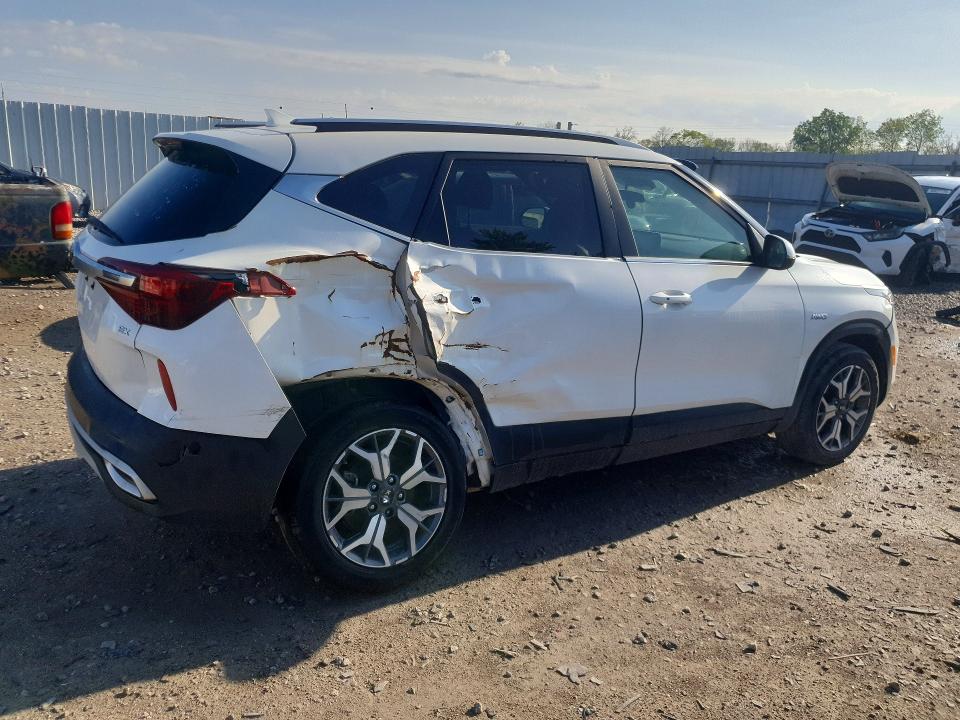 2021 Kia Seltos VIN KNDERCAA8M7141433 COPART salvage auction — REAR END, Oh - Certificate Of Title, sold $8,100 on 2026-07-10 (photo 3)