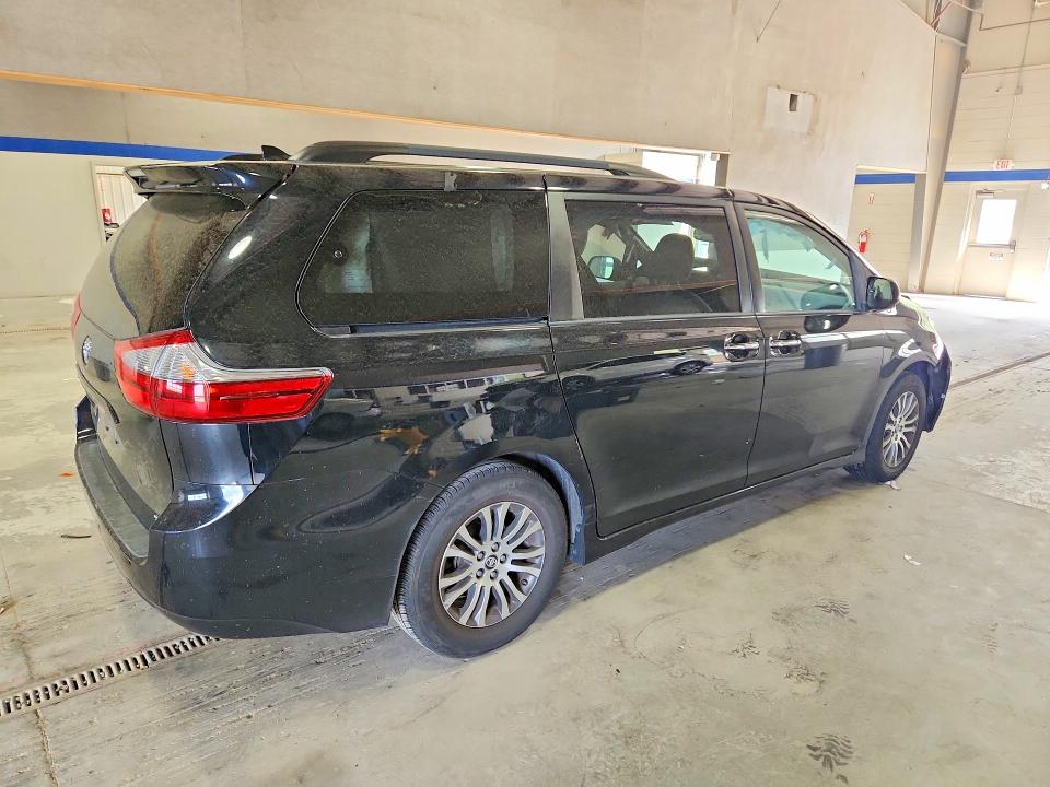 2020 Toyota Sienna VIN 5TDYZ3DC9LS054557 COPART salvage auction — FRONT END, VA - CERT OF TITLE - SALVAGE, sold $6,400 on 2026-07-02 (photo 3)