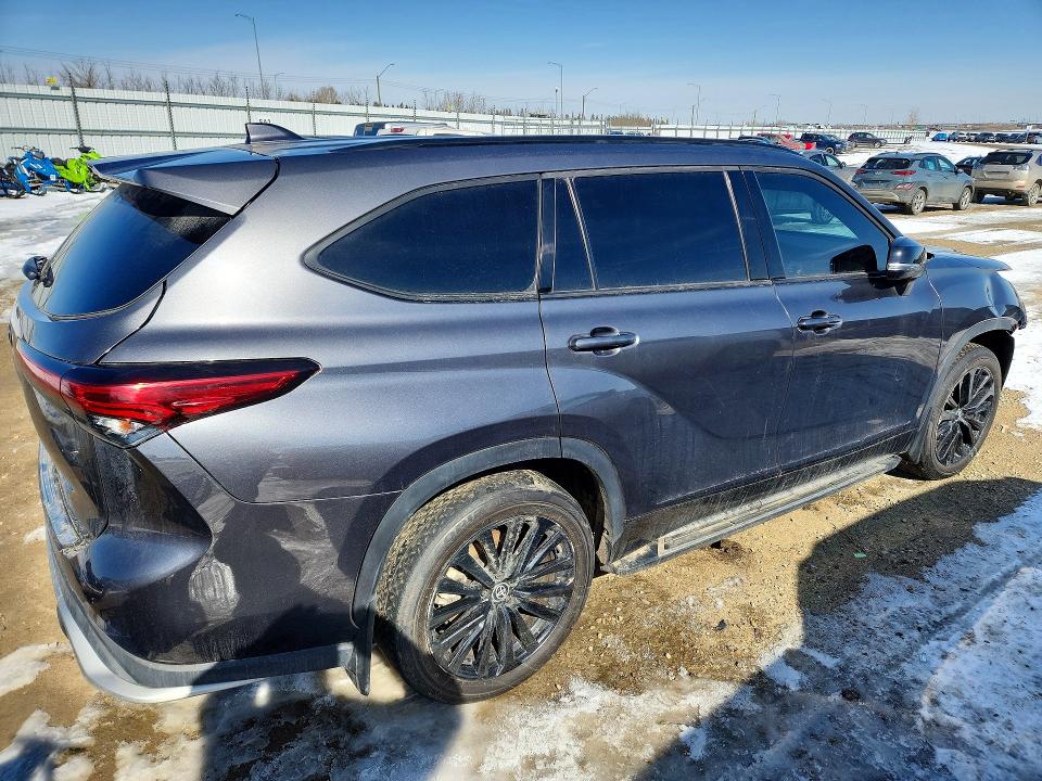 2023 Toyota Highlander VIN 5TDKDRBH0PS501238 COPART salvage auction — FRONT END, AB - BOS - SALVAGE, sold $19,800 on 2026-07-09 (photo 3)