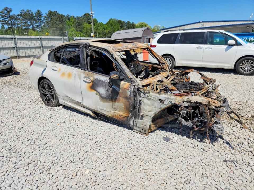 2019 BMW 3 series VIN WBA5R1C52KAK12739 COPART salvage auction — BURN, GA - BILL OF SALE - PARTS ONLY, sold $275 on 2026-07-14 (photo 4)