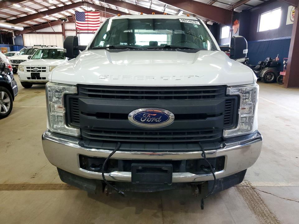 2017 Ford F-350 super duty VIN 1FT7X3B67HEC71889 COPART salvage auction — MINOR DENT/SCRATCHES, Ma - Certificate Of Title, sold $10,000 on 2026-07-30 (photo 5)