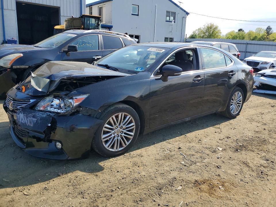 2014 Lexus VIN JTHBK1GG3E2124088 COPART salvage auction — FRONT END, Nj - Cert Of Title-Salvage, sold $3,050 on 2026-07-20 (photo 1)