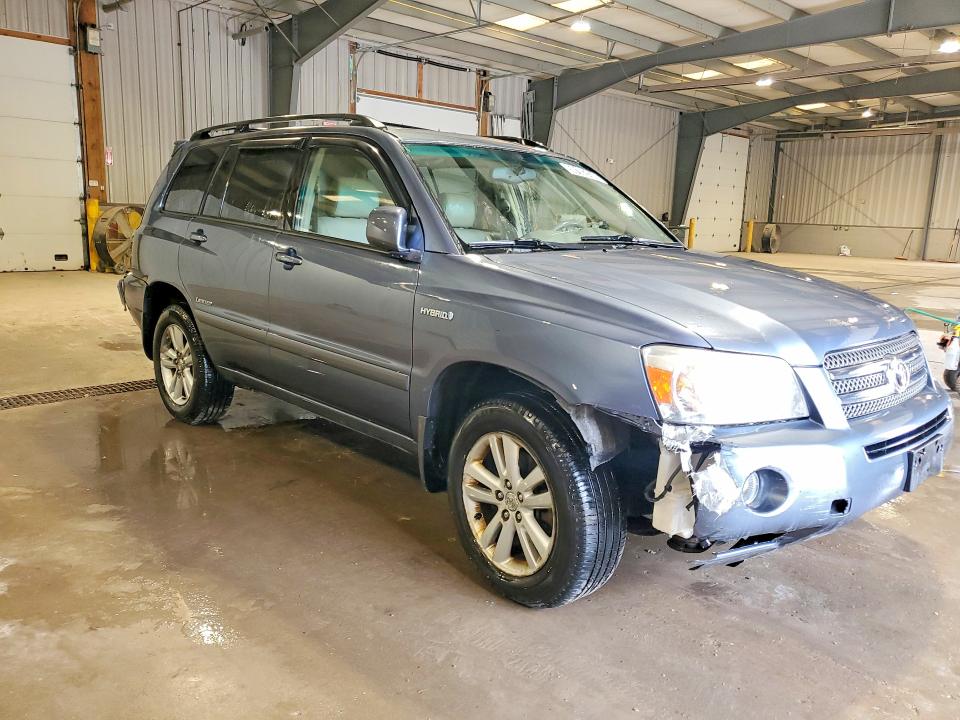 2006 Toyota Highlander hybrid VIN JTEEW21A460020621 COPART salvage auction — FRONT END, PA - CERT OF TITLE, sold $400 on 2026-07-09 (photo 4)