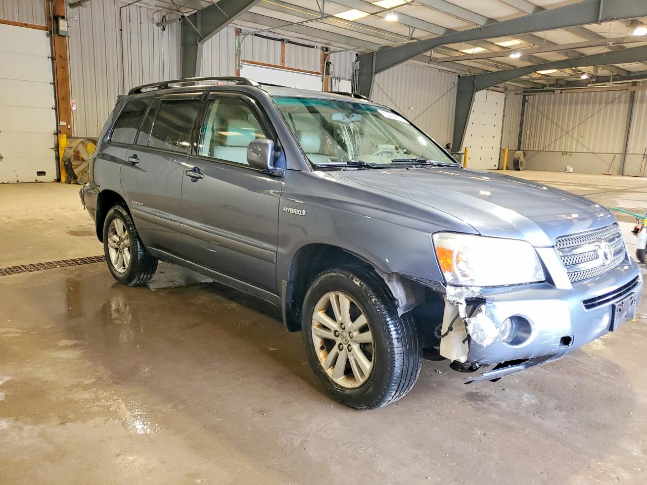 2006 Toyota Highlander Hybrid VIN JTEEW21A460020621 COPART salvage auction — Front End, PA - CERT OF TITLE, sold $400 on 2026-07-09 (photo 4)